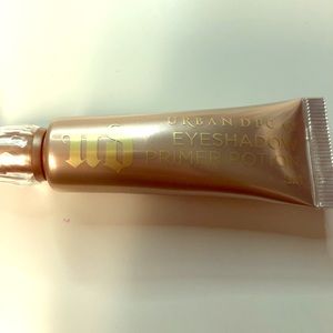 New Urban Decay Eyeshadow Primer Potion Sin